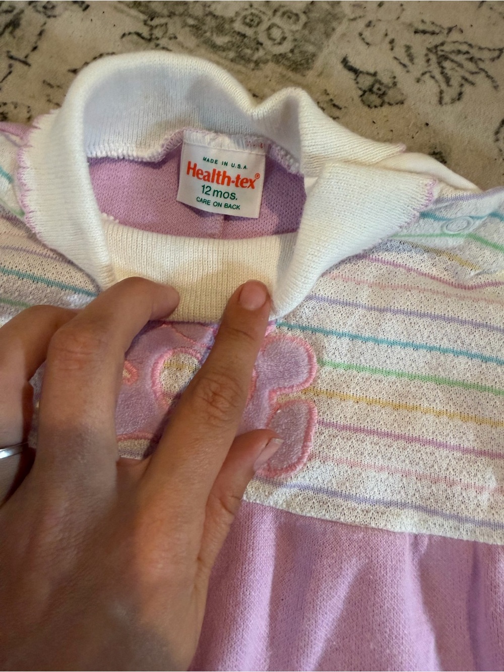 Vintage healthtex Pink and White Baby One-Piece with Bear Applique - Picture 2 of 2